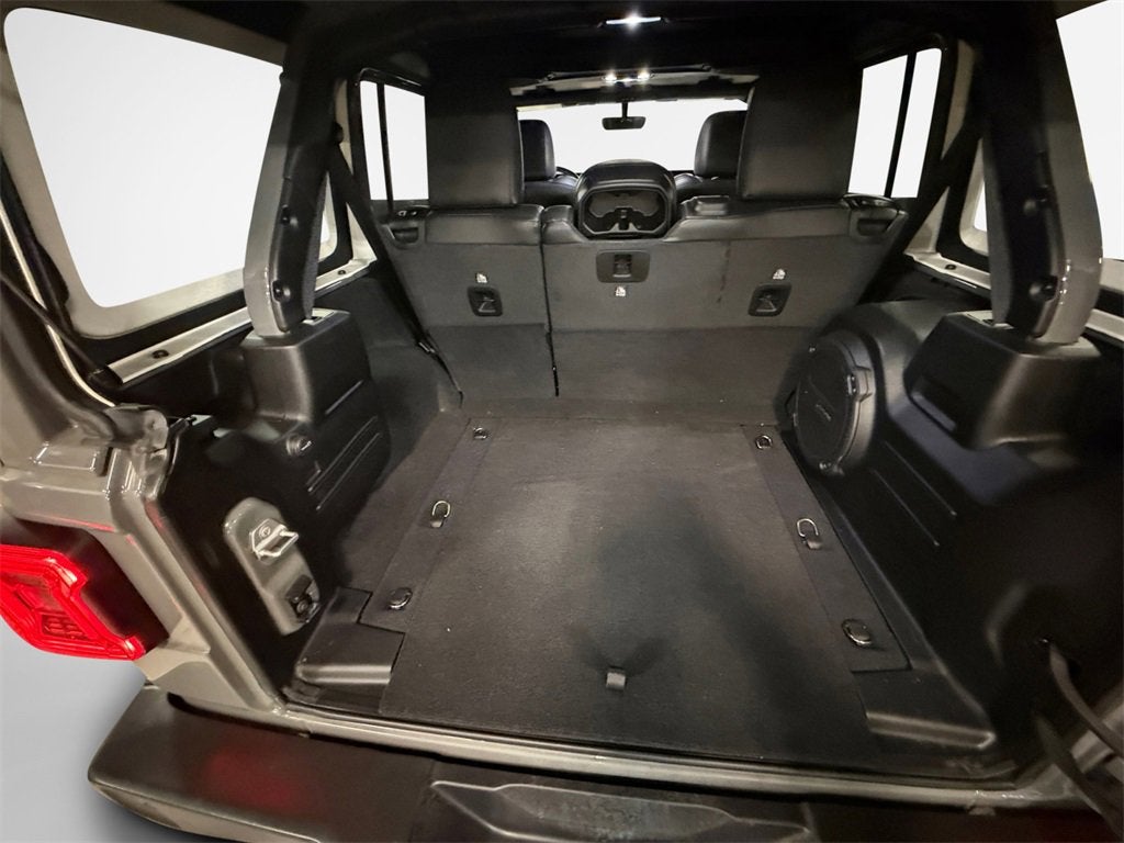 2022 Jeep Wrangler Unlimited Sahara Altitude