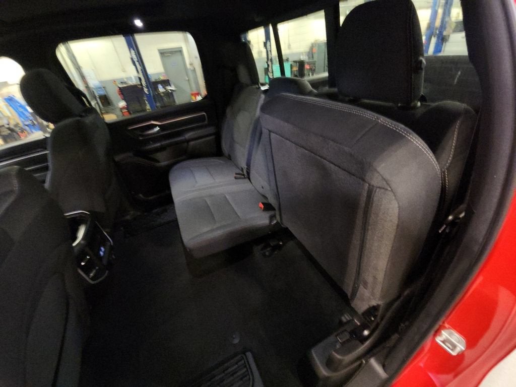 2022 RAM 1500 Big Horn Crew Cab 4x4 6'4" Box