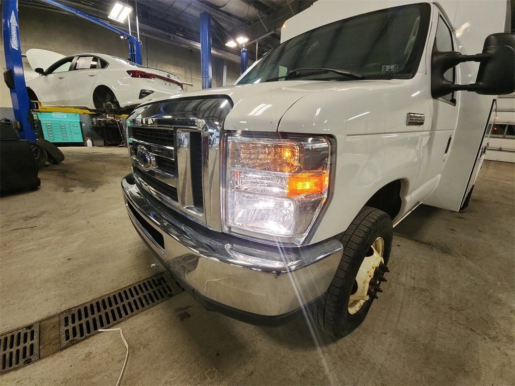 2017 Ford E-Series Cutaway CUTWY