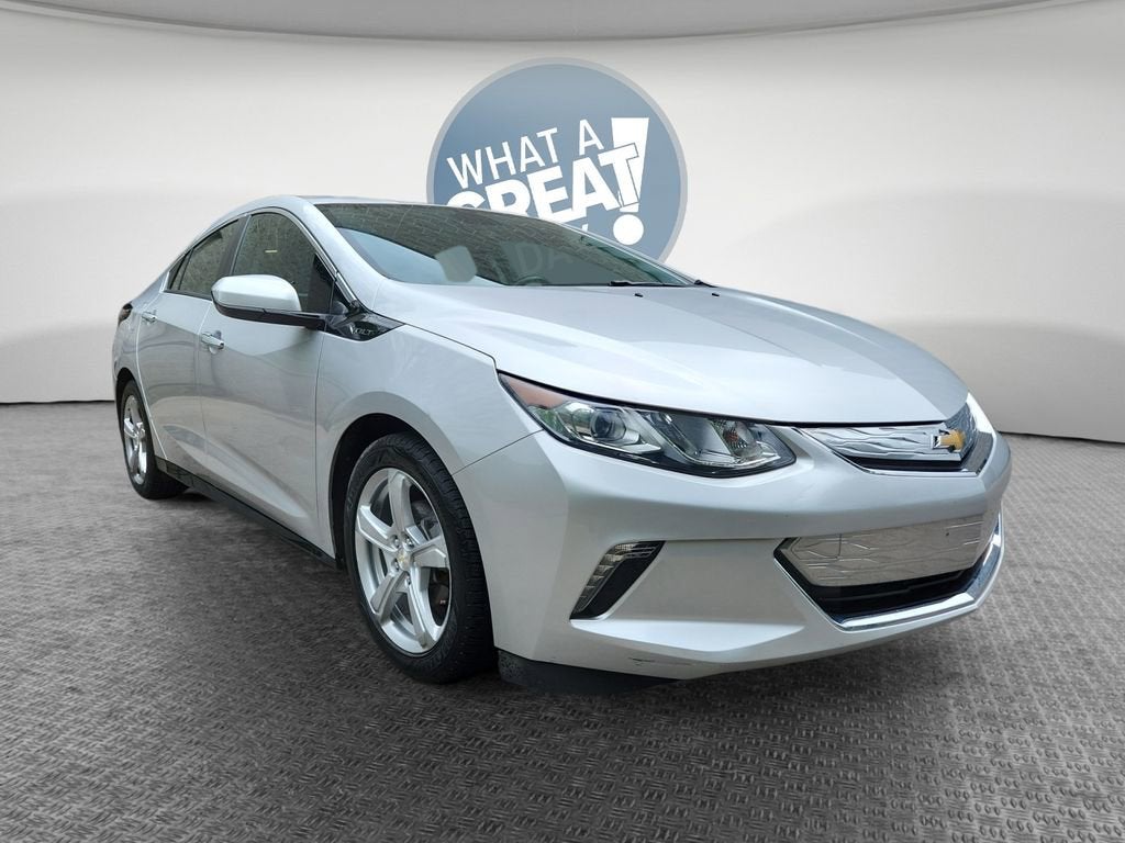 2018 Chevrolet Volt LT's photo