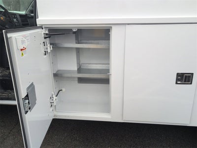 2025 Chevrolet Express Cutaway 3500 1WT