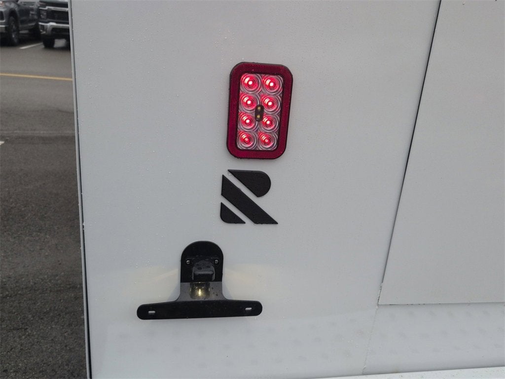 2025 Chevrolet Express Cutaway 3500 1WT