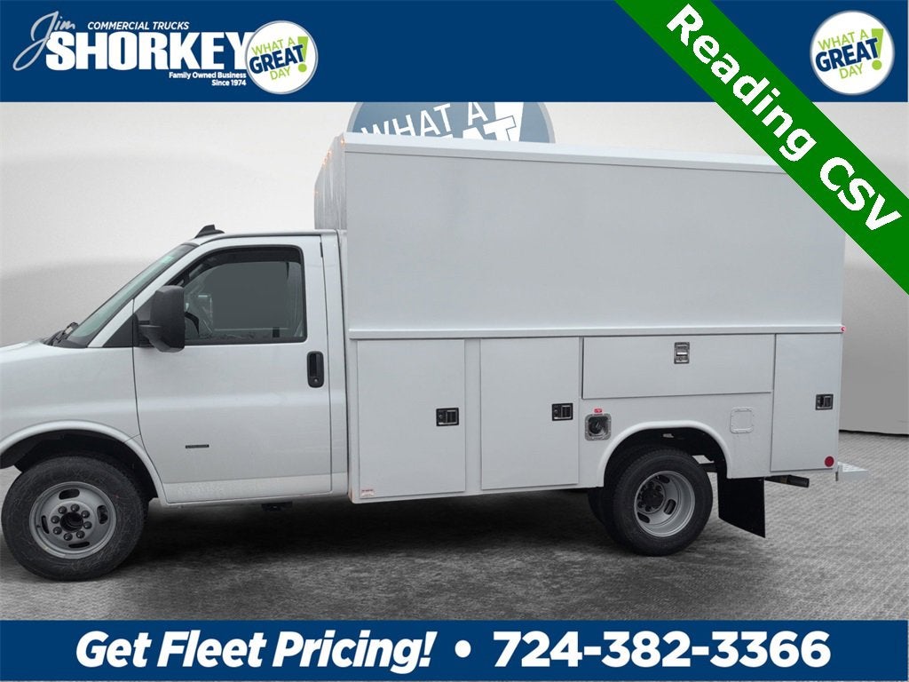 2025 Chevrolet Express Cutaway 3500 1WT