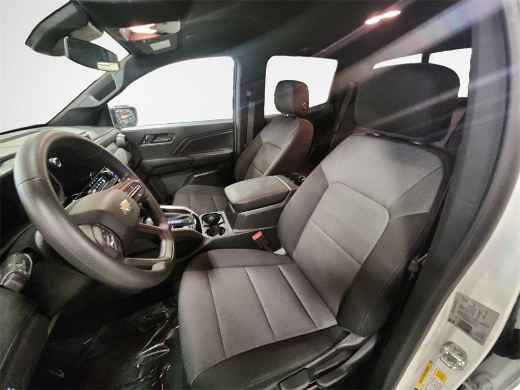 2025 Chevrolet Colorado WT/LT