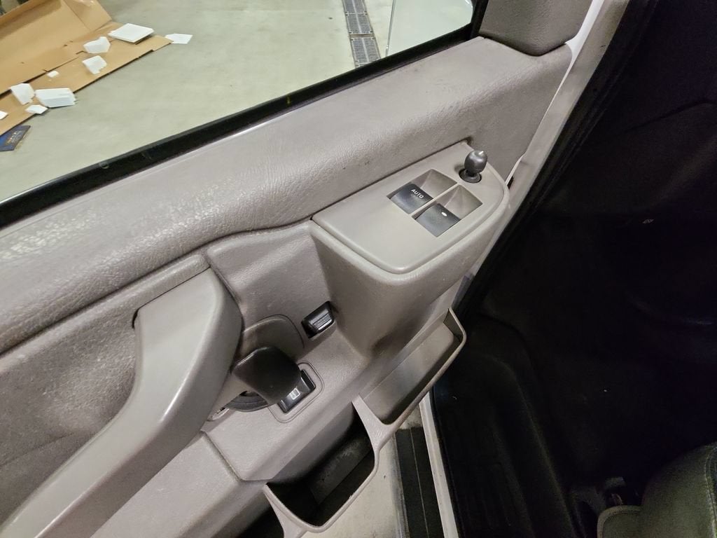 2022 Chevrolet Express Cargo 2500 WT