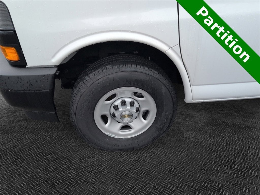 2025 Chevrolet Express Cargo 2500 WT