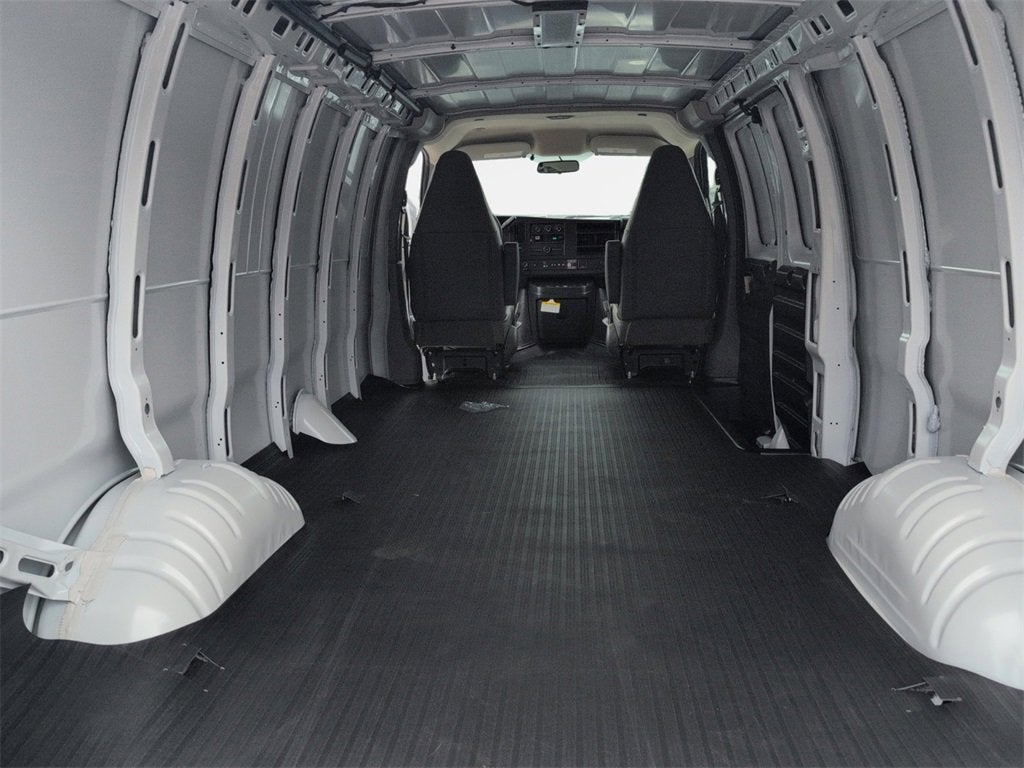 2026 Chevrolet Express Cargo 2500 1WT