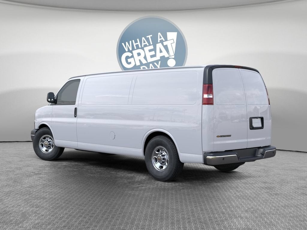 2026 Chevrolet Express Cargo 1WT