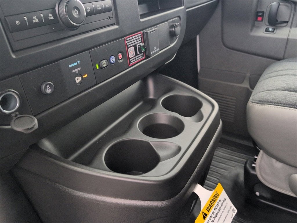 2026 Chevrolet Express Cargo 2500 1WT