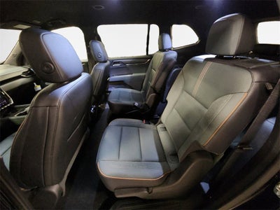 2024 GMC Acadia AT4