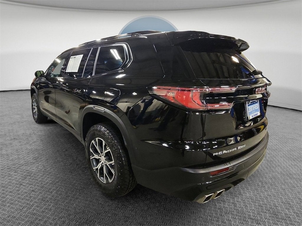 2024 GMC Acadia AT4