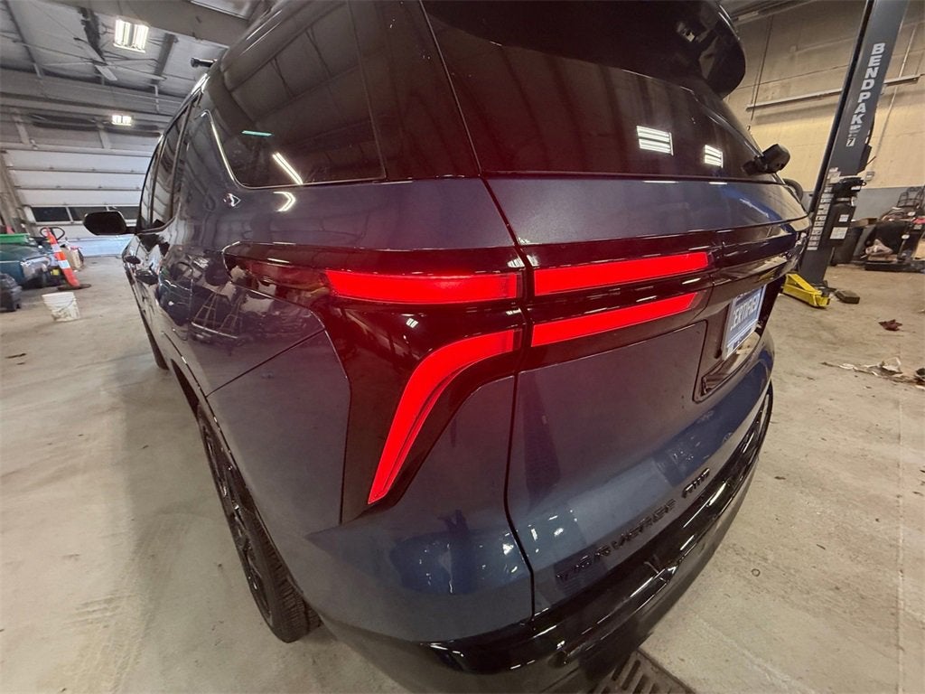 2025 Chevrolet Traverse RS