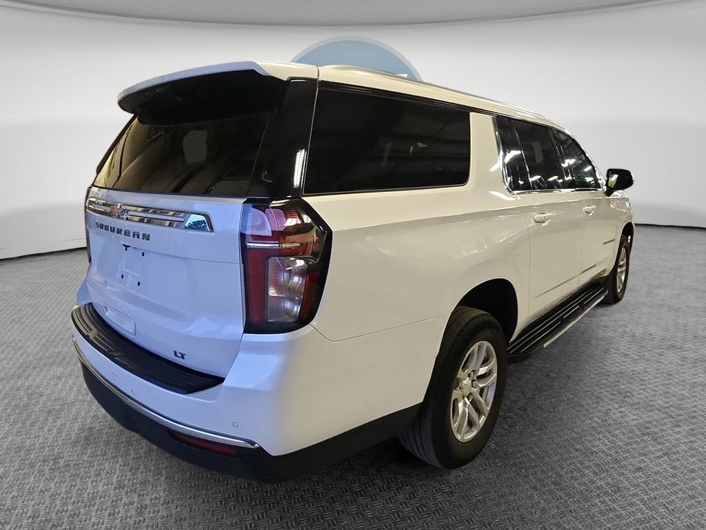 2023 Chevrolet Suburban LT