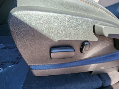 2022 GMC Canyon AT4 - Leather