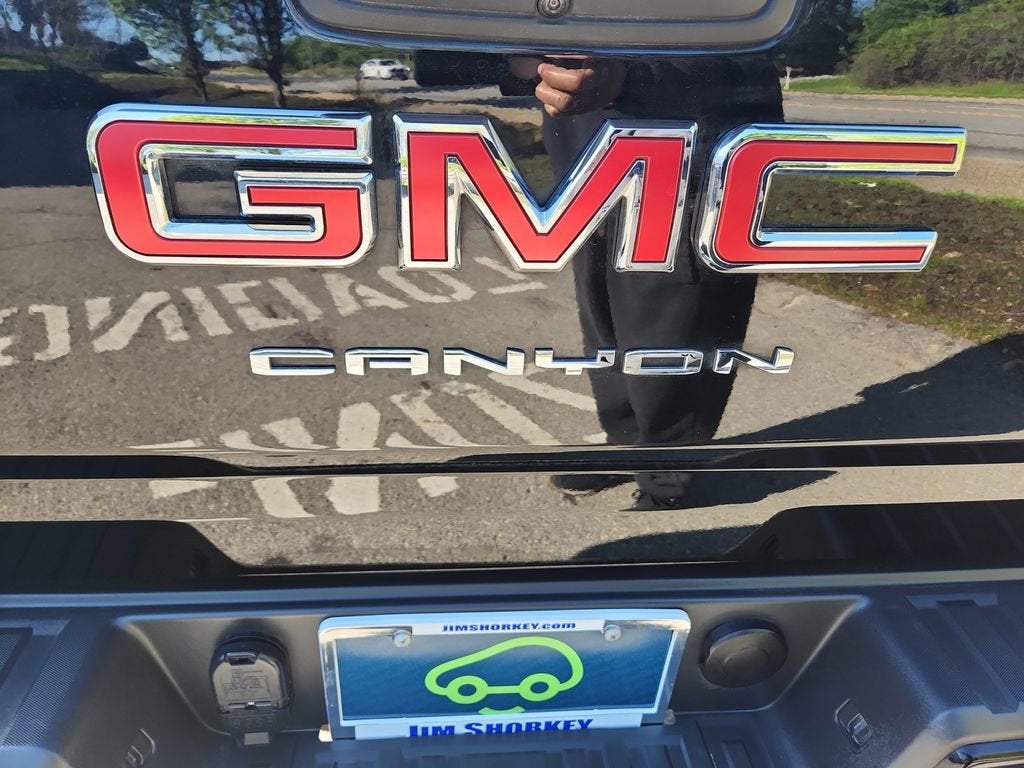 2022 GMC Canyon AT4 - Leather