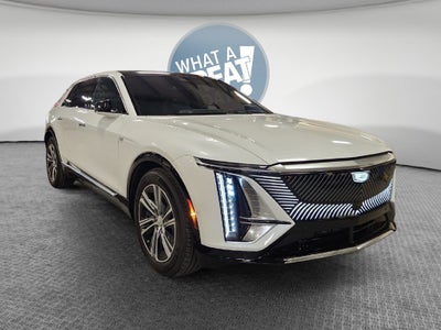 2024 Cadillac LYRIQ Luxury 2