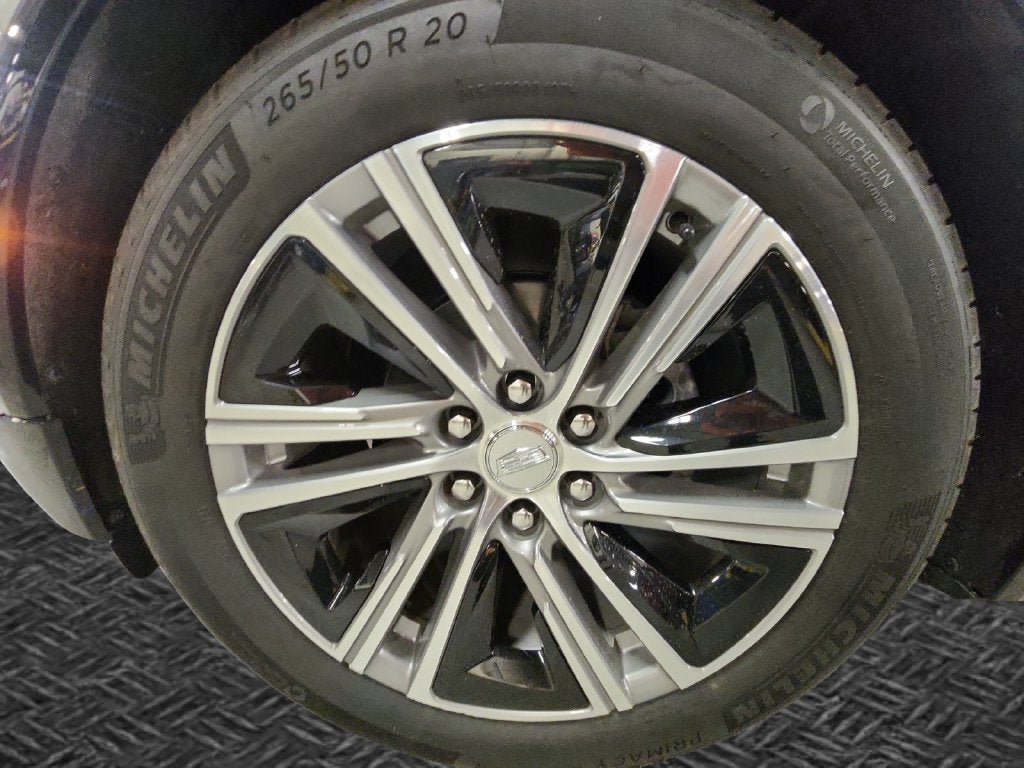 2024 Cadillac LYRIQ Luxury 2