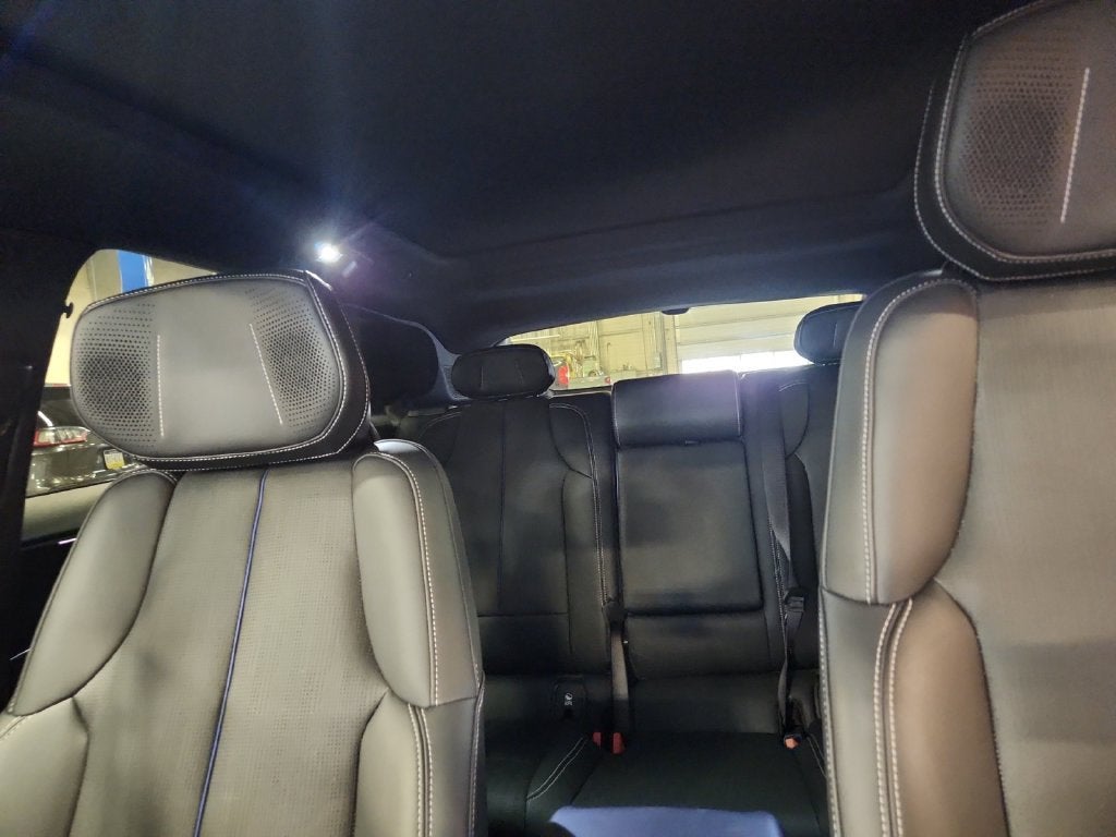 2024 Cadillac LYRIQ Luxury 2