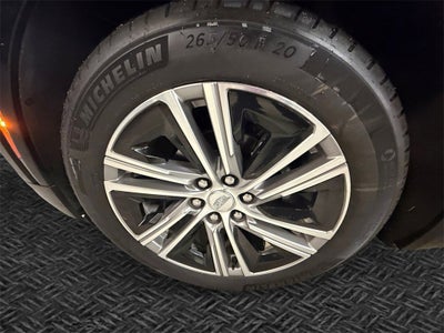 2024 Cadillac LYRIQ Luxury 2