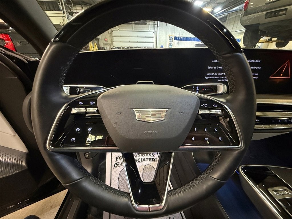 2024 Cadillac LYRIQ Luxury 2