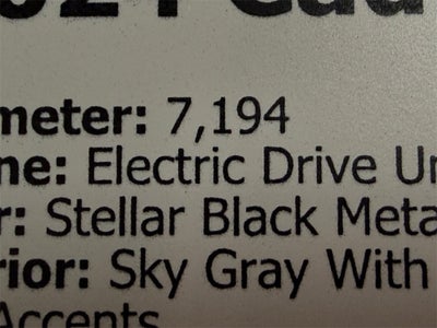 2024 Cadillac LYRIQ Luxury 2