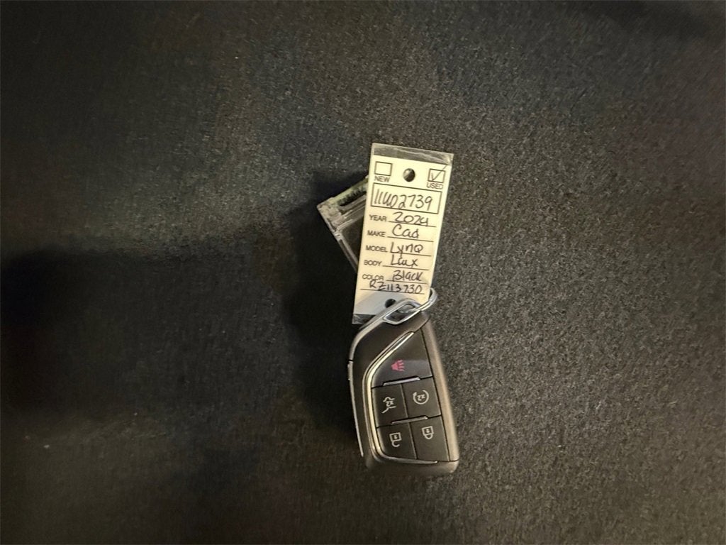 2024 Cadillac LYRIQ Luxury 2