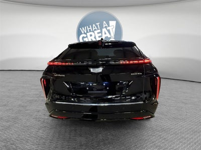 2024 Cadillac LYRIQ Luxury 2