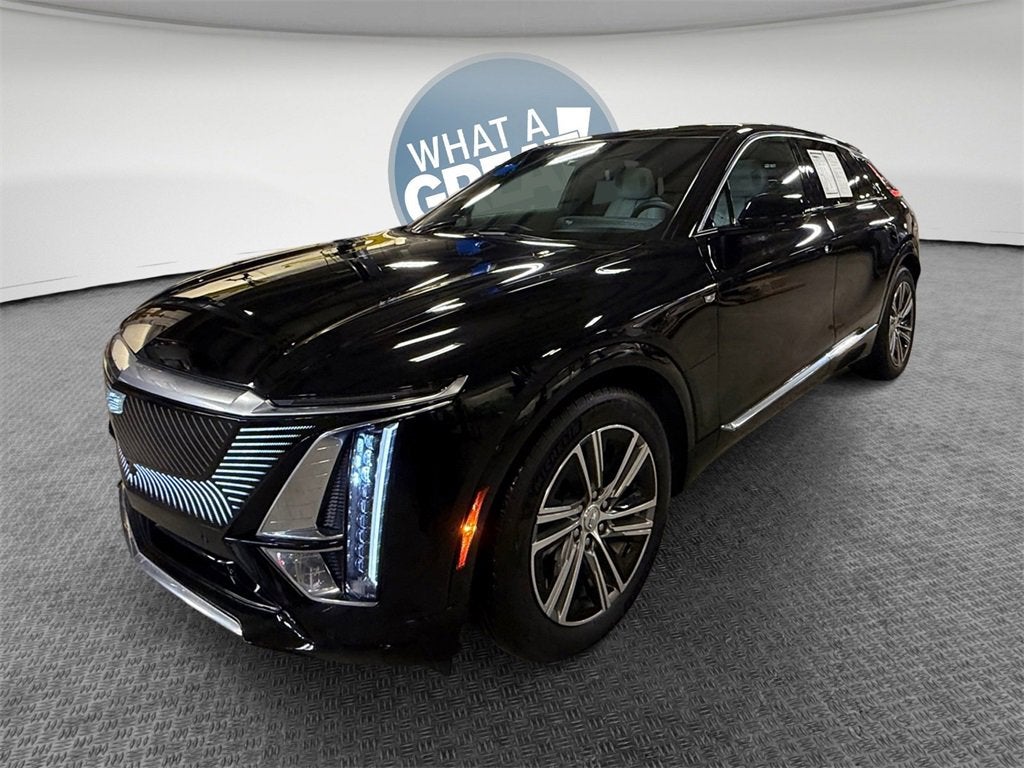 2024 Cadillac LYRIQ Luxury 2