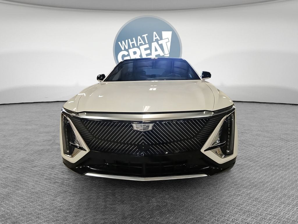 2024 Cadillac LYRIQ Luxury 3
