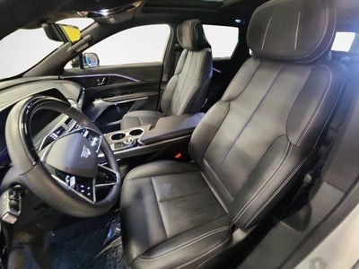 2024 Cadillac LYRIQ Luxury 3