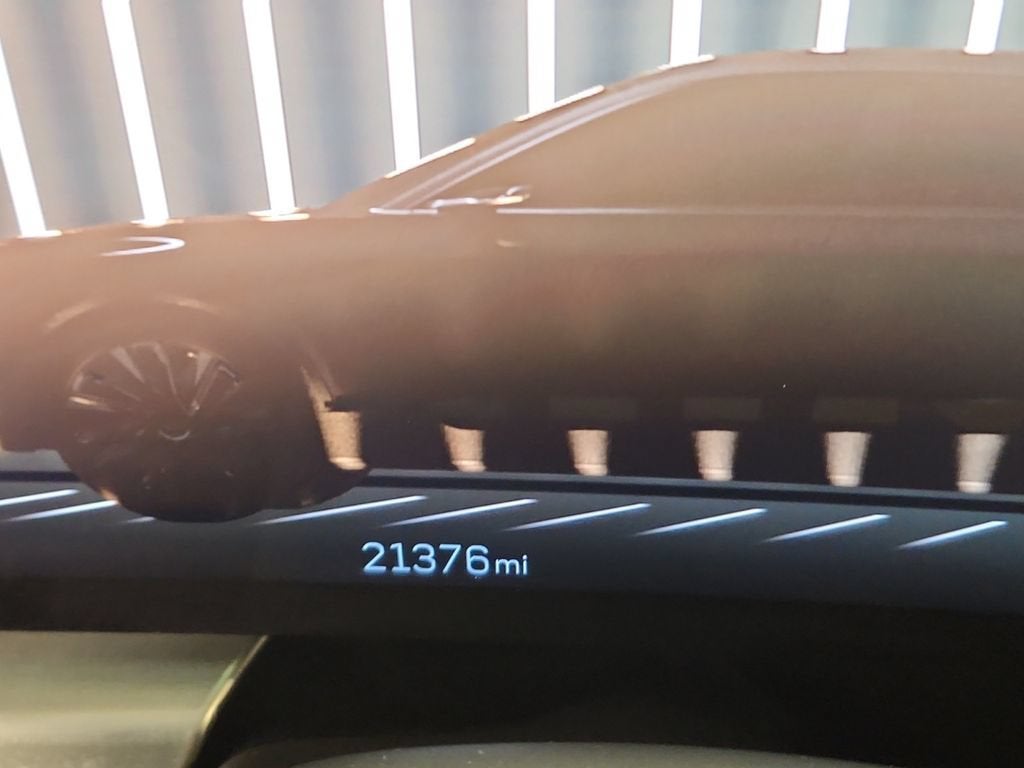 2024 Cadillac LYRIQ Luxury 3