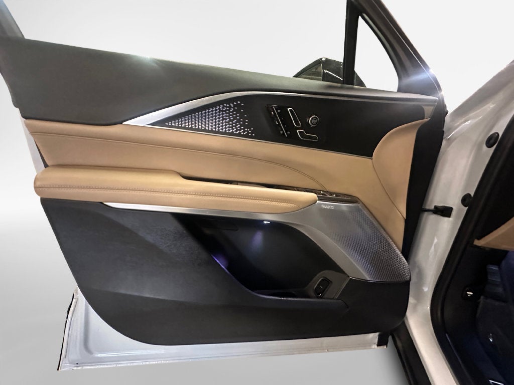 2026 Cadillac LYRIQ Signature Luxury