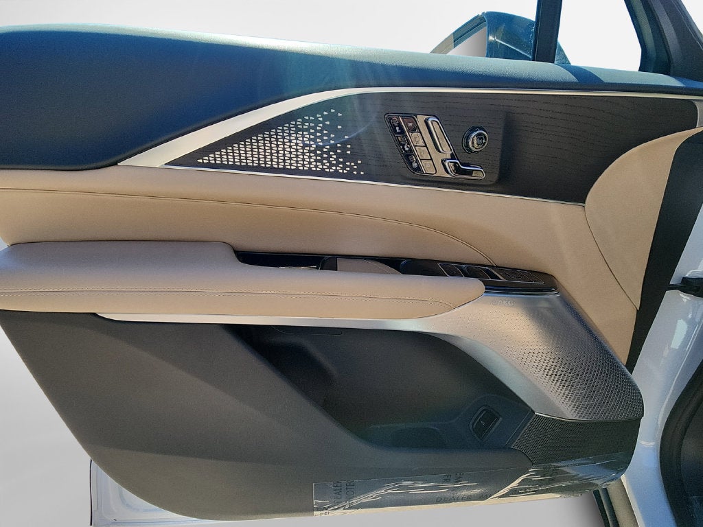 2026 Cadillac LYRIQ Signature Luxury - Photo 16