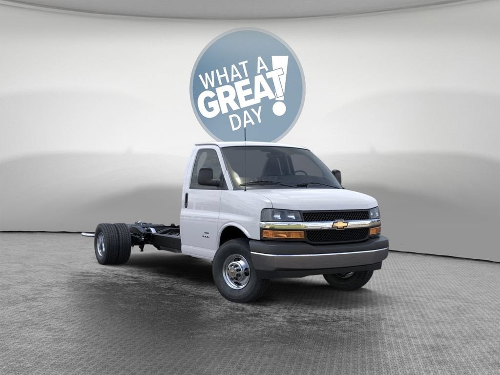 2026 Chevrolet Express Cutaway 4500 NA