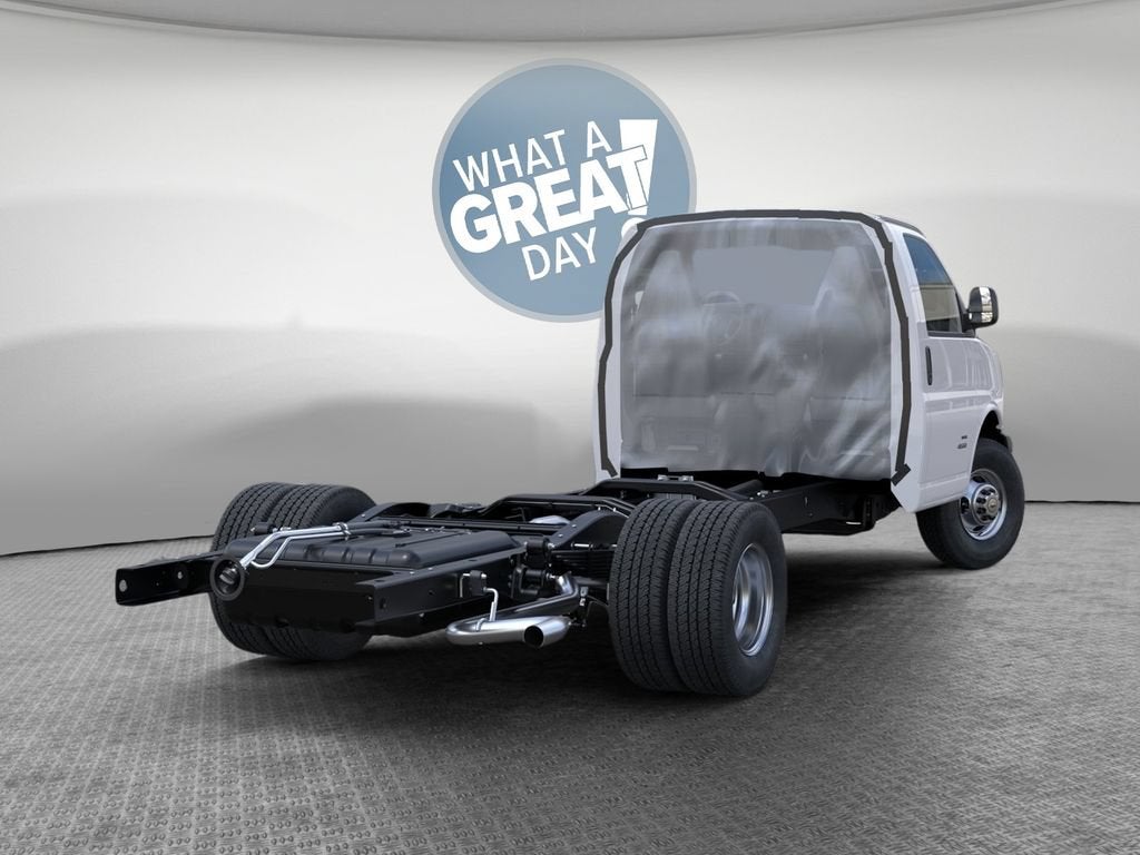 2026 Chevrolet Express Cutaway 4500 NA