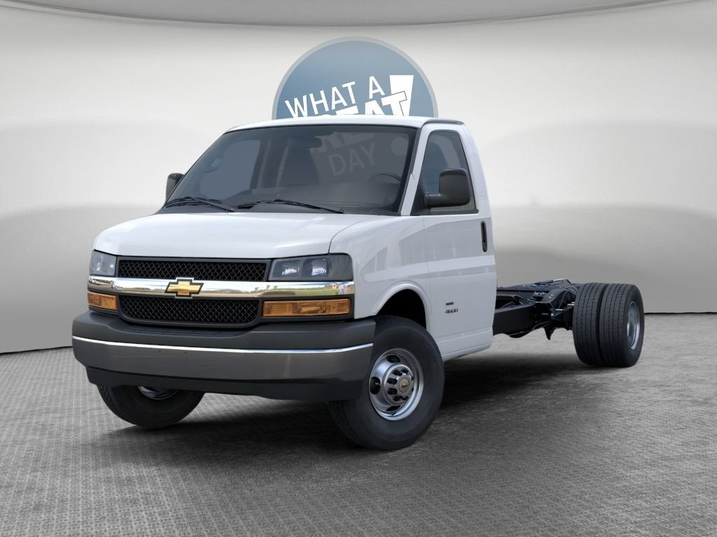 2026 Chevrolet Express Cutaway 4500 NA
