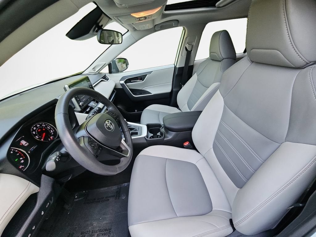 2020 Toyota RAV4 XLE Premium