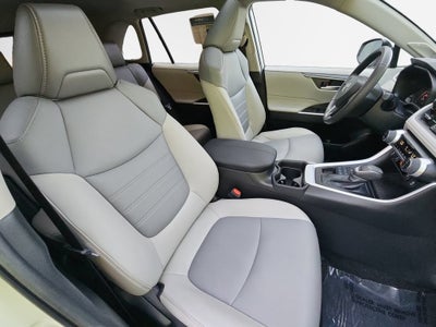 2020 Toyota RAV4 XLE Premium