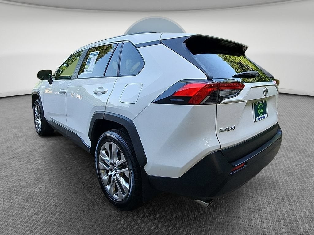 2020 Toyota RAV4 XLE Premium