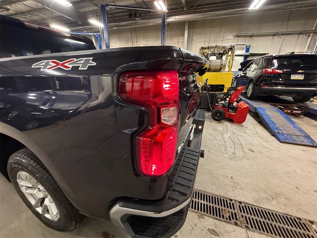 2023 Chevrolet Silverado 1500 LT (2FL)