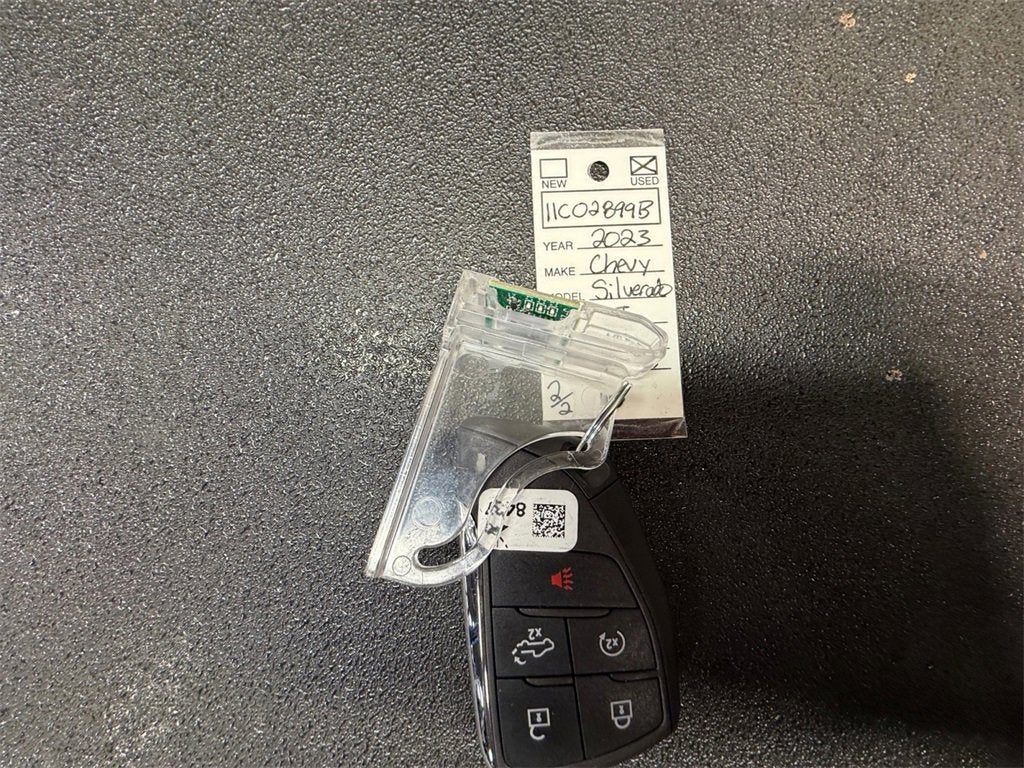 2023 Chevrolet Silverado 1500 LT (2FL)