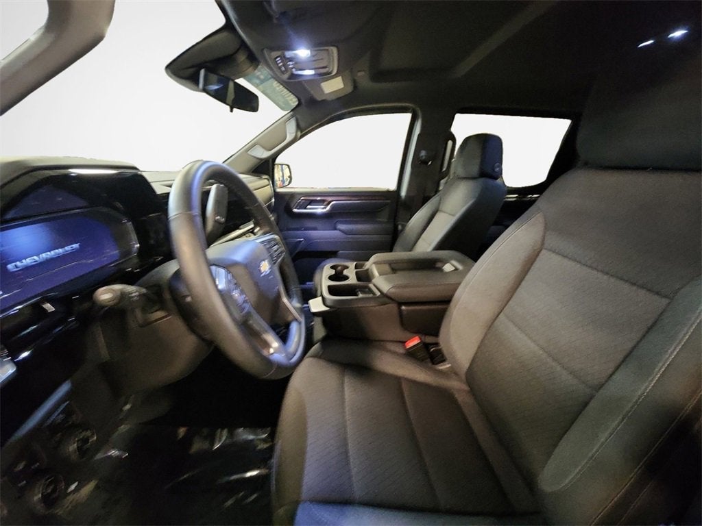 2025 Chevrolet Silverado 1500 LT (2FL)