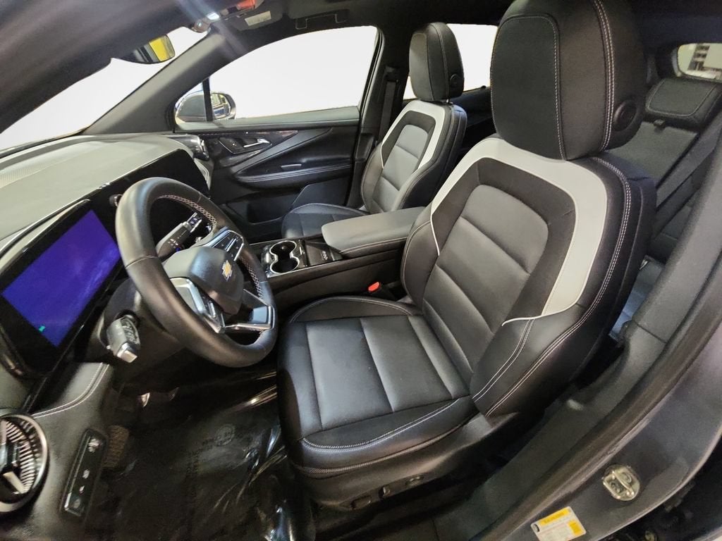 2024 Chevrolet Blazer EV LT - Photo 13