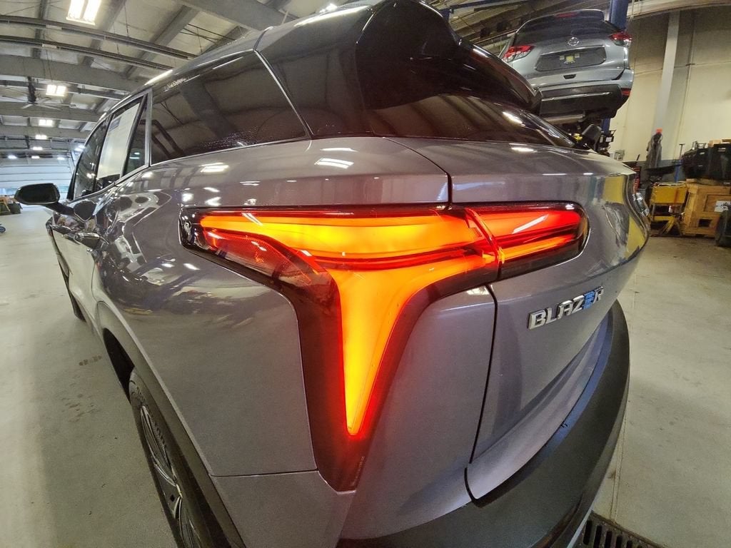 2024 Chevrolet Blazer EV LT - Photo 31