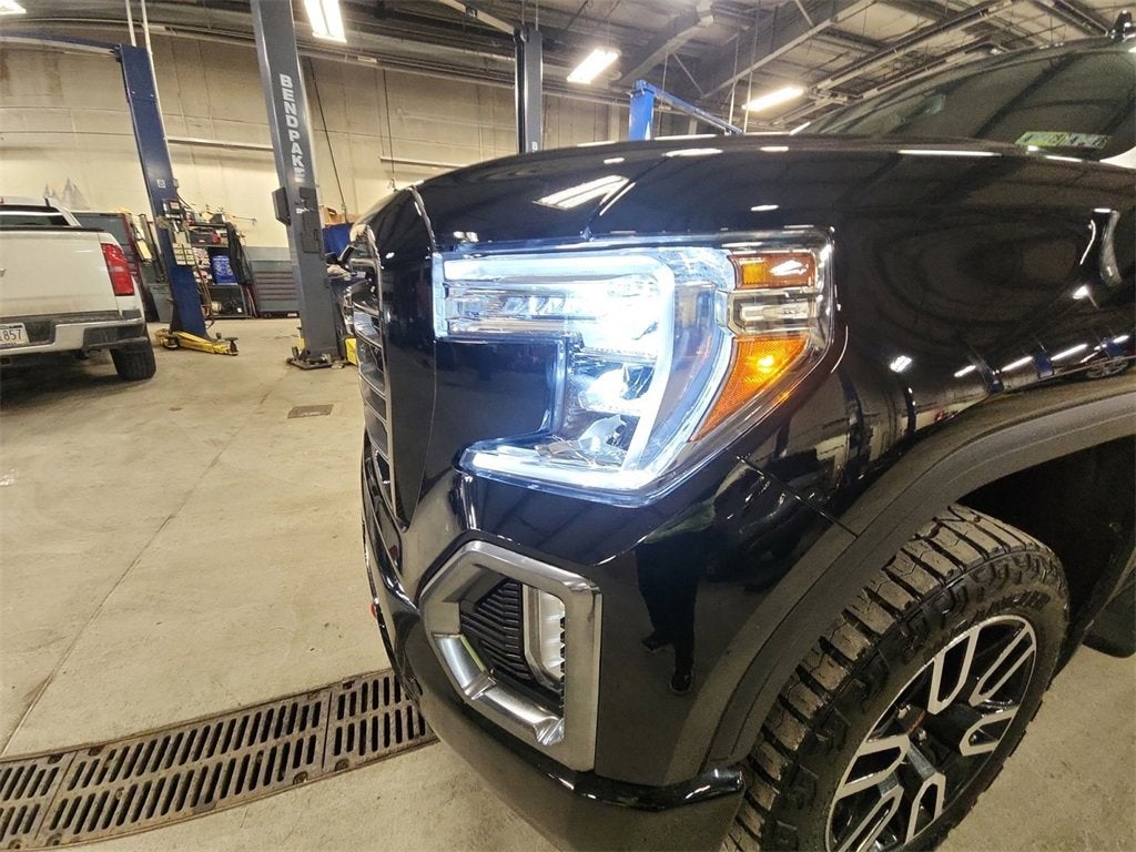 2022 GMC Sierra 1500 Limited AT4
