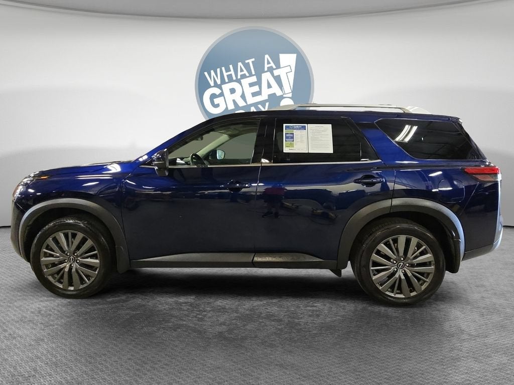 2025 Nissan Pathfinder SL 4WD