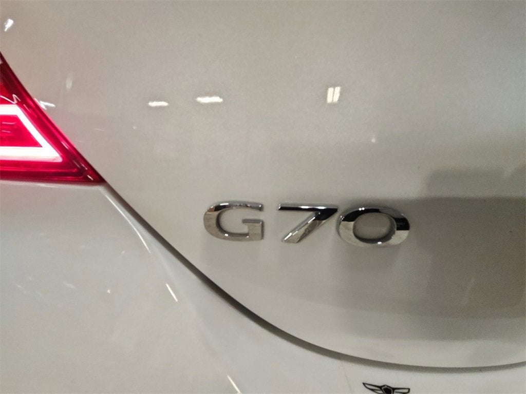2023 Genesis G70 2.0T
