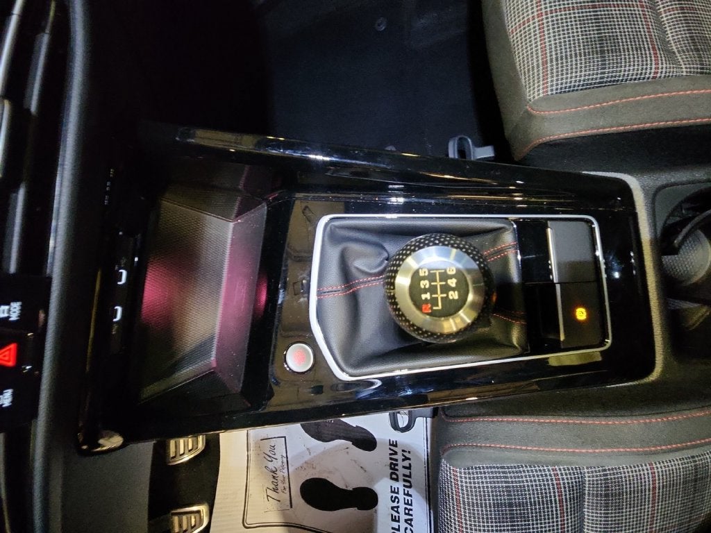 2024 Volkswagen Golf GTI 380 S
