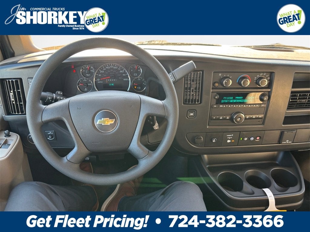 2025 Chevrolet Express Cargo 3500 WT