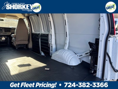 2025 Chevrolet Express Cargo 3500 WT